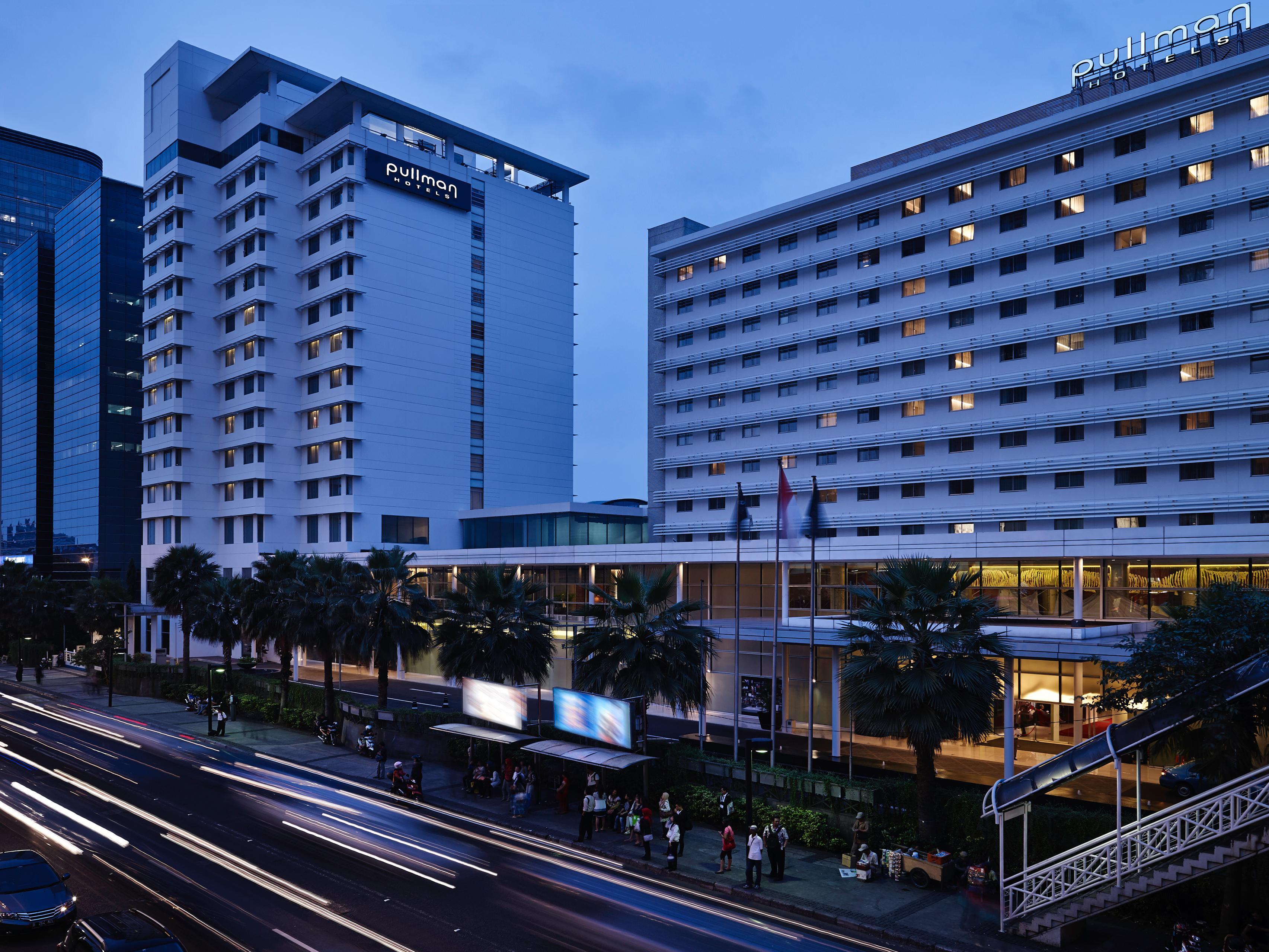 Pullman Jakarta Indonesia Hotel Exterior photo